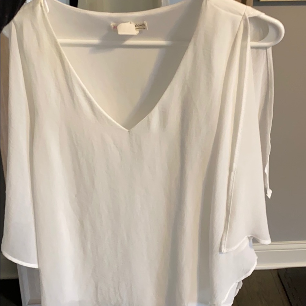 White flow top